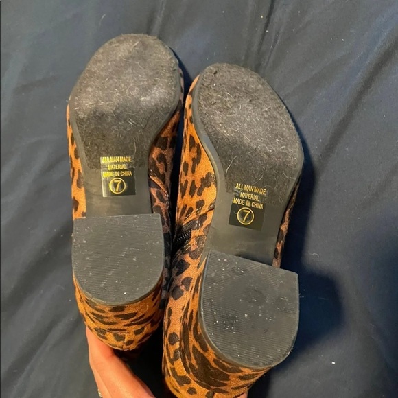 Leopard Booties - Picture 3 of 5